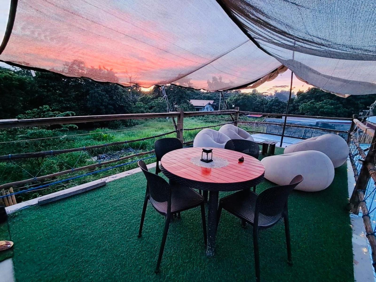 Happy Monkey Hostel El Nido Esterno foto