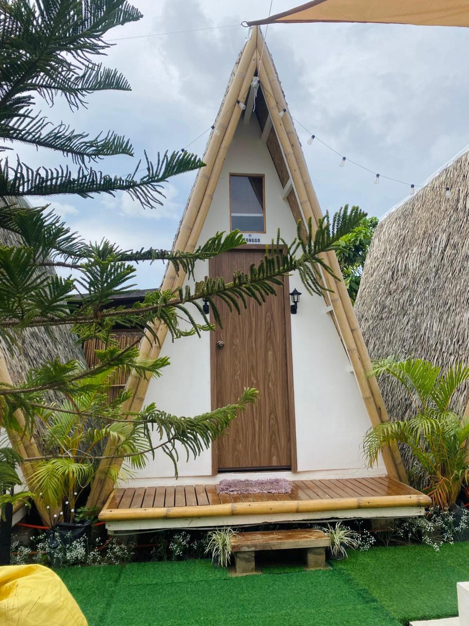 Happy Monkey Hostel El Nido Esterno foto